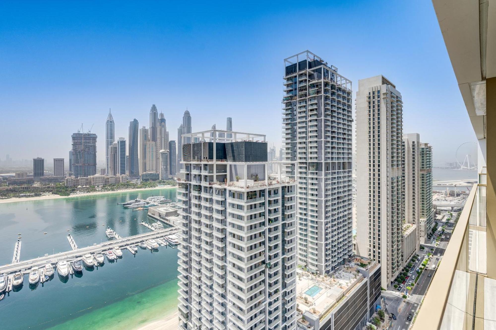 Apartment Beachfront Bliss 1bedroom In Grand Bleu Dubai